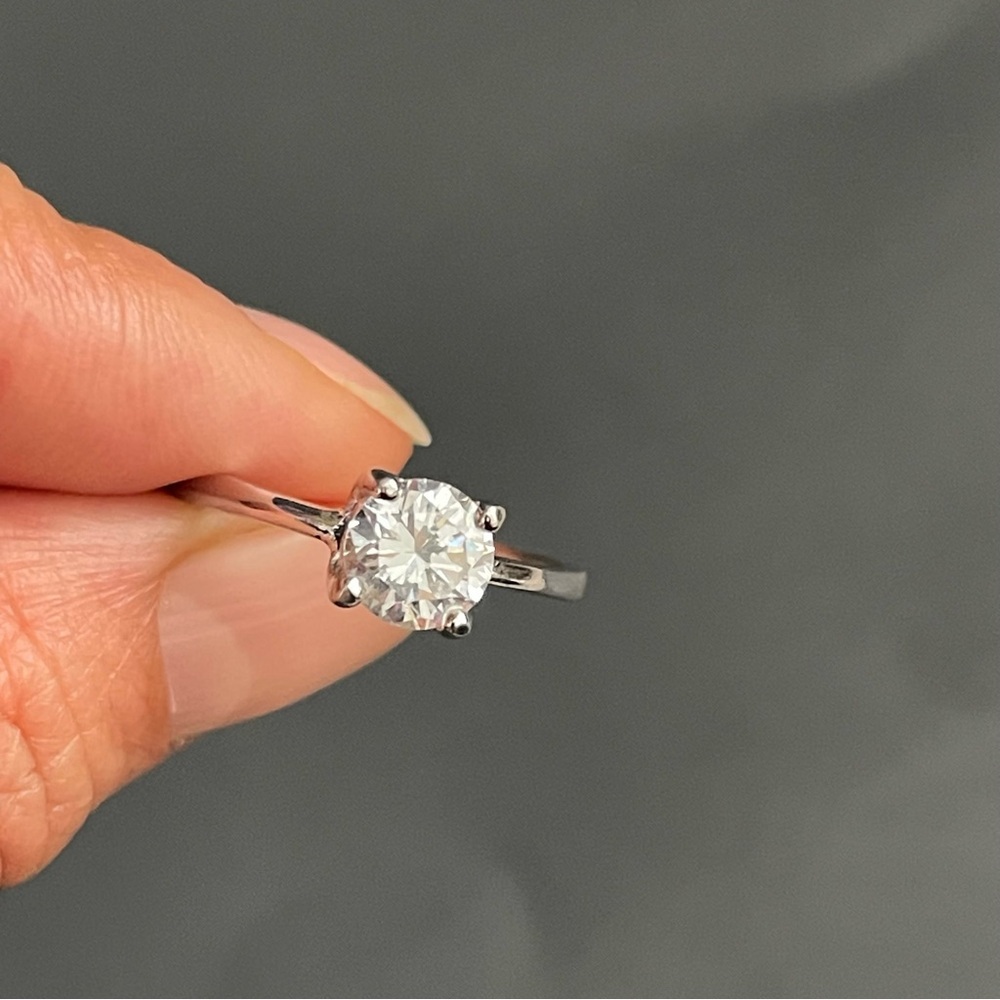 925 Sterling Silver Cubic Zirconia Ring Size 8 Engagement Gift Valentines - Picture 4 of 8